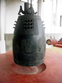 700200